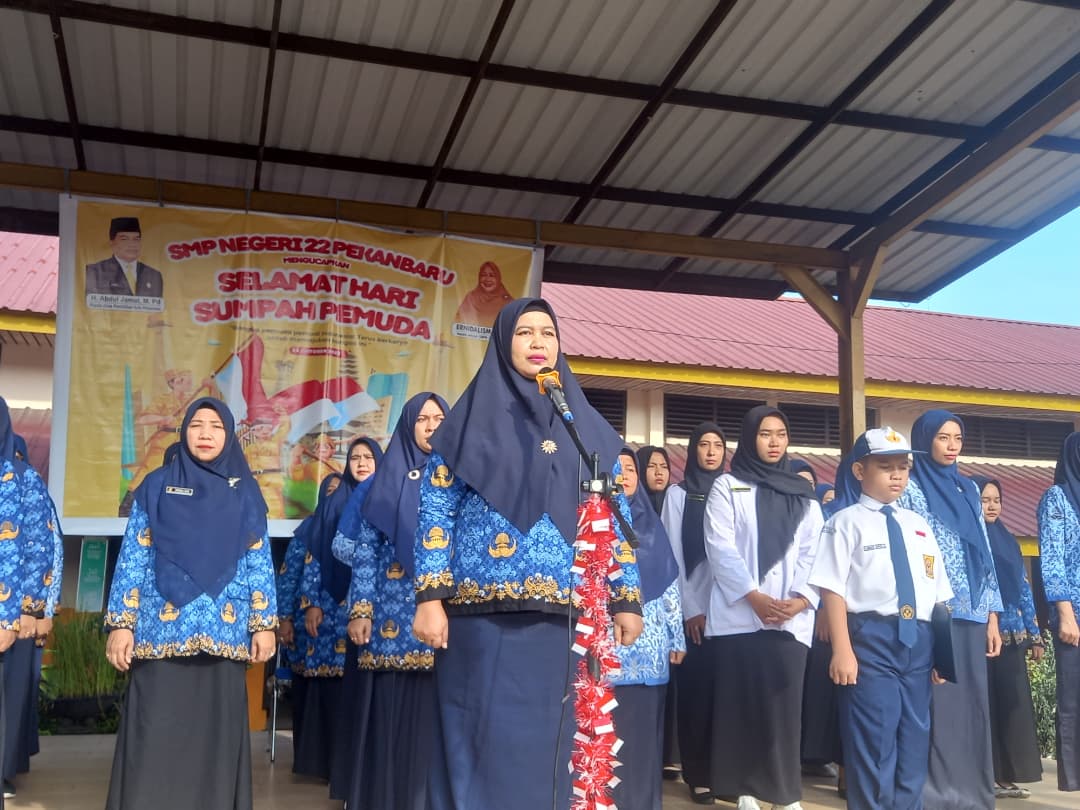 UPACARA BENDERA DALAM RANGKA MEMPERINGATI HARI PAHLAWAN 10 NOVEMBER